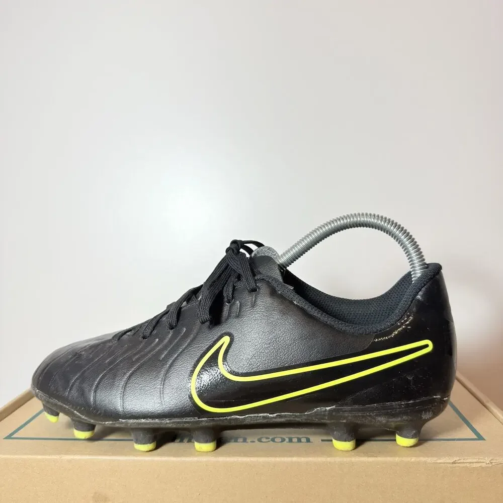 Nike Jr Tiempo Legend 10 Club Youth 5.5 Black Green Soccer Cleats Kids Boots